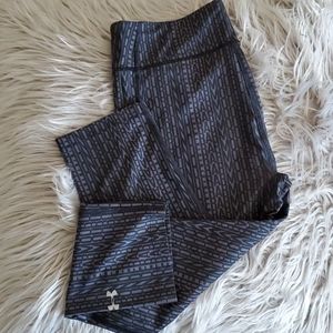 Underarmour compression capri leggings